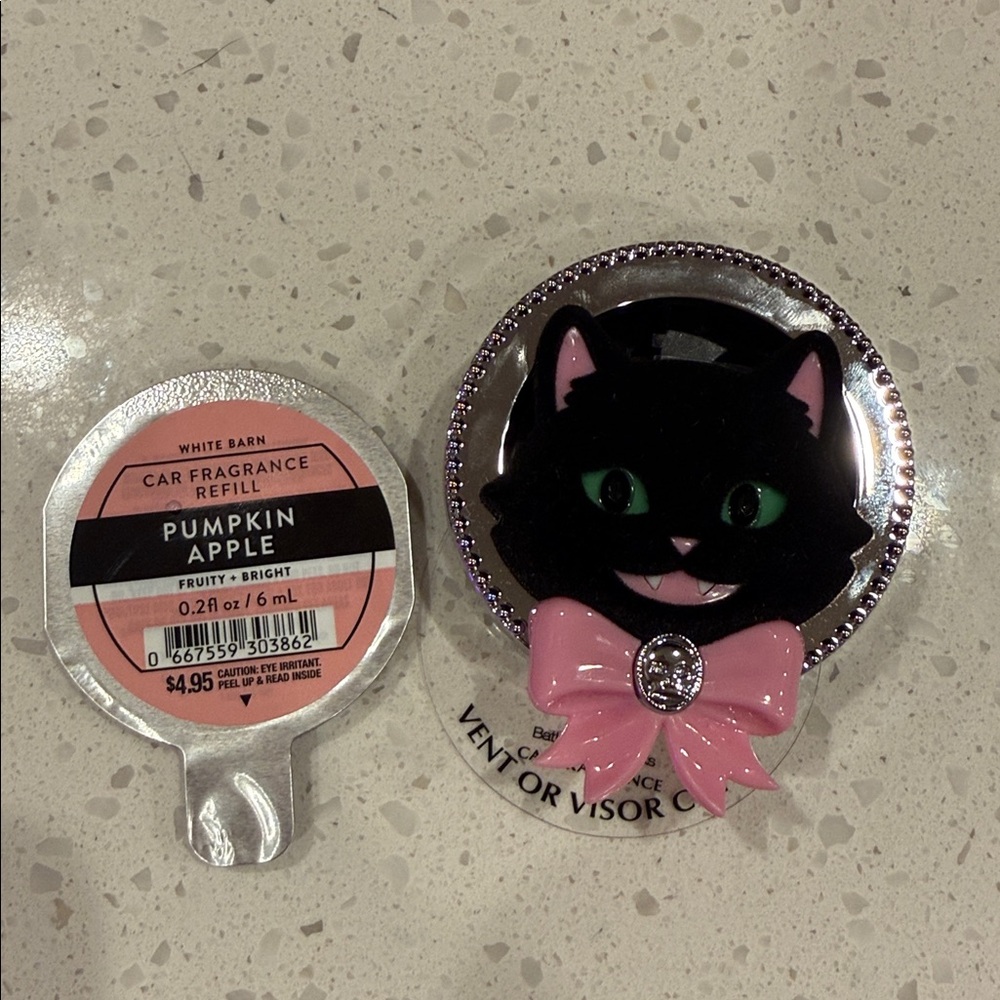 Cat Vent or visor clip for car with a scent !